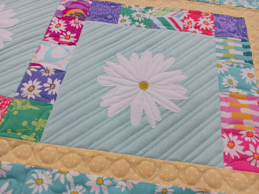 Spring Chain Table Runner Pattern